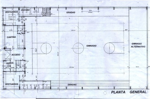 Plano del gimnasio de 920 m2.